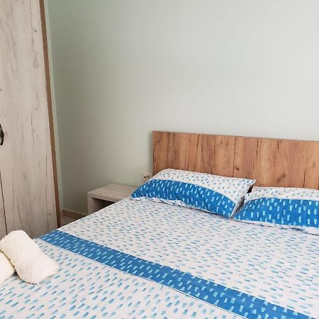 Rezidenca E Kalter Apartments Саранде Екстериор снимка