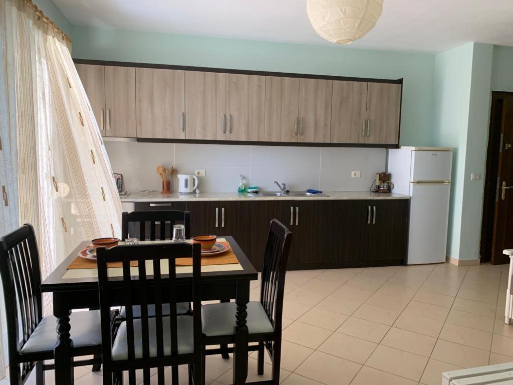 Rezidenca E Kalter Apartments Саранде Екстериор снимка